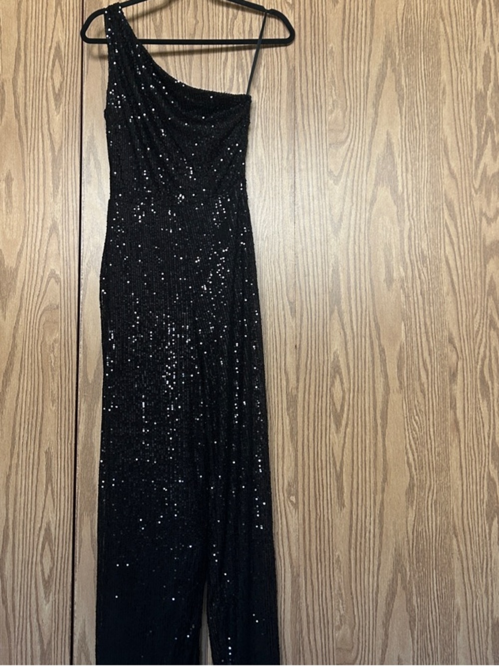 Nwot Crystal sky Black One-Shoulder Sequin Evening Dress size small